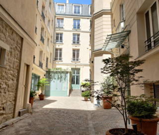 Bureau privé 25 m² 8 postes Coworking Rue Saint-Antoine Paris 75004 - photo 7